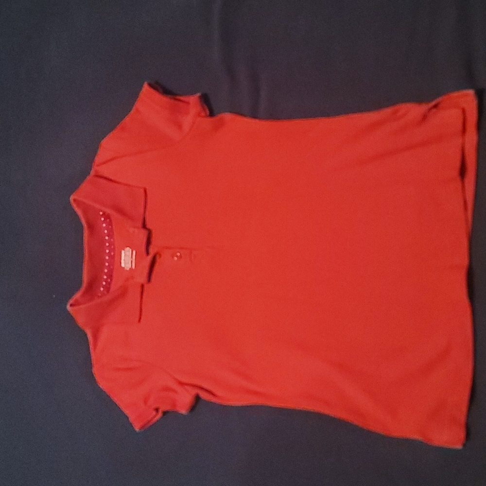 Old navy girls shirt, size S 6-7